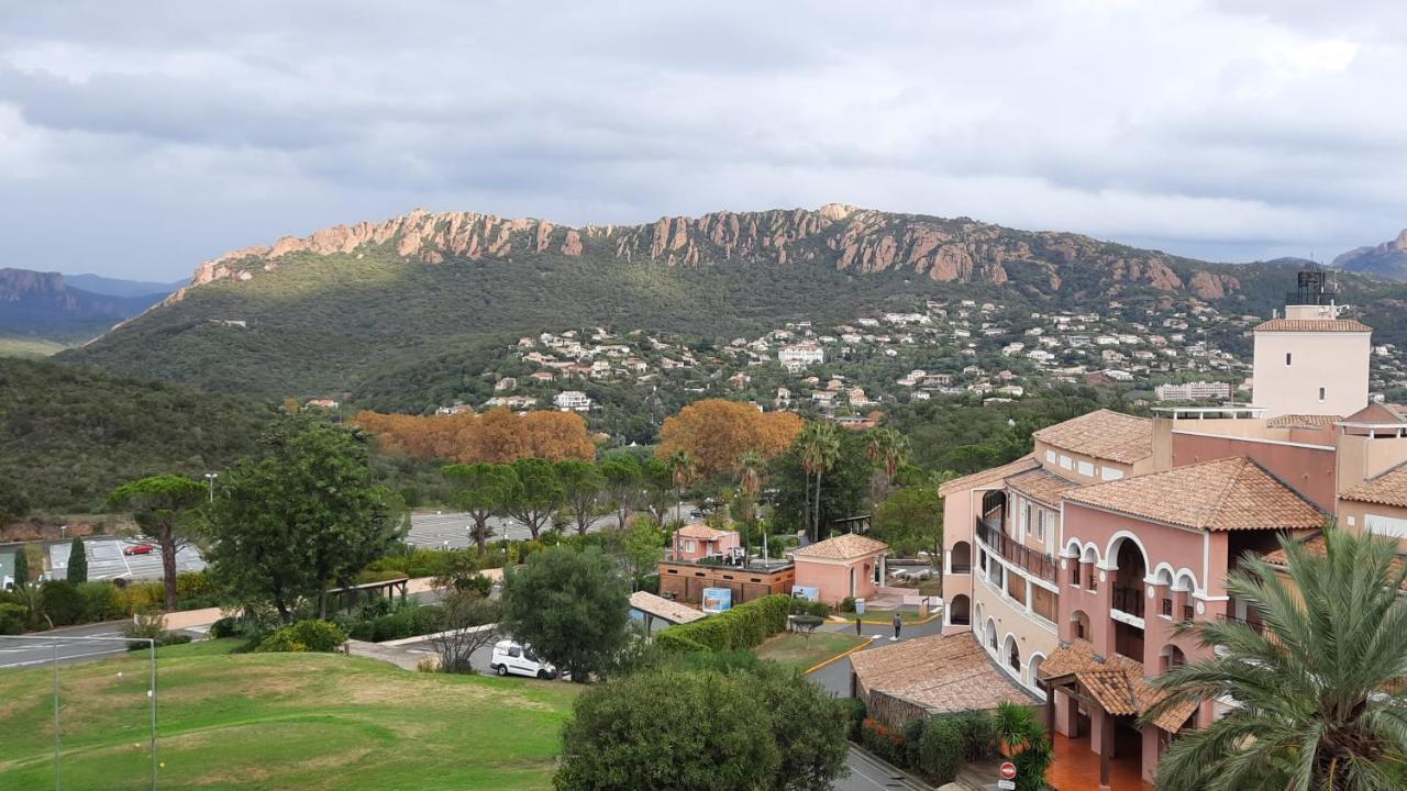 Huuummm C'Est La ! Beau T2 Cap Esterel Village Avec Clim ! Saint-Raphaël المظهر الخارجي الصورة